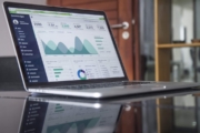 Vimageo vs. Filejump: ¿Cuál es mejor para tu negocio?